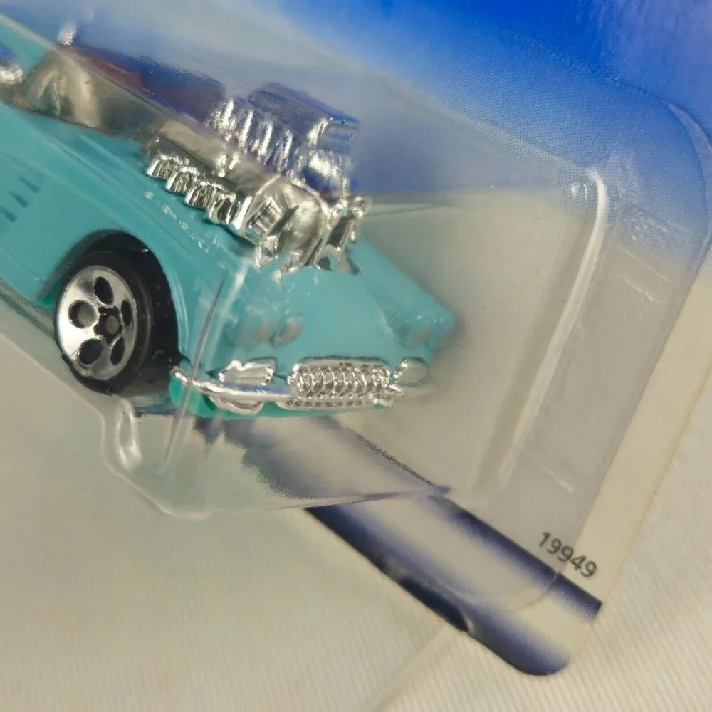 VINTAGE‎ Hot Wheels 1997 #780 '58 Corvette MINT IN CARD (K226)